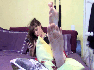 www.thedirtygirlnextdoor.com - Lauren Barefoot In Bed IGNORE thumbnail